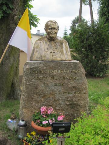 D br wka na terenie przy ko ciele